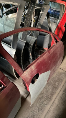 OPEL CORSA-C SOL ÖN KAPI (KIRMIZI)