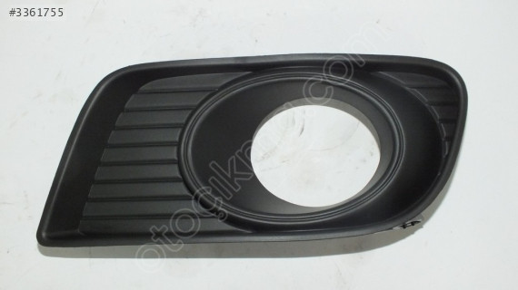 UB9C-50-C21 BT50 09-11 SİS LAMBA KAPAĞI SİS DELİKLİ SAĞ