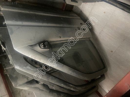 Ford escort sağ ön kapı gri hatasız orijinal