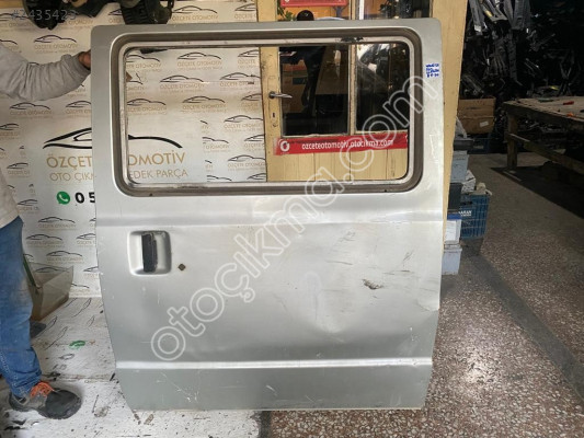 NİSSAN VANETTA SOL SÜRGÜLÜ KAPI 1985-1990 MODEL