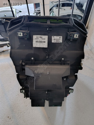 MEGANE 4  1.3 TCE KALORİFER KUTUSU ORJINAL ÇIKMA