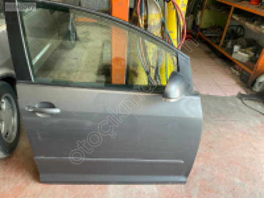 VOLKSWAGEN GOLF PLUS SAĞ ÖN KAPI