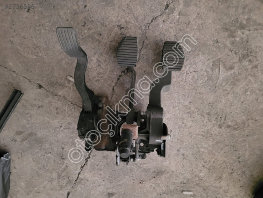 PEUGEOT 301 PEDAL TAKIMI