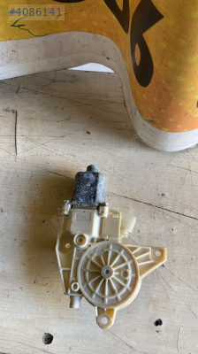 Mercedes w204 sağ arka cam motoru A2048200642