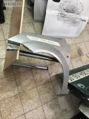 FORD FİESTA SOL ÖN ÇAMURLUK