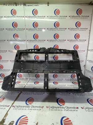 Ford Focus 4 Ön Panel
