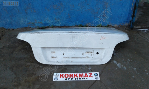 BMW 520 525 528 530 E60 BAGAJ KAPAĞI