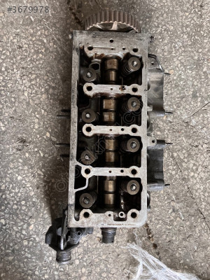 Peugeot Partner 1.4 silindir kapağı