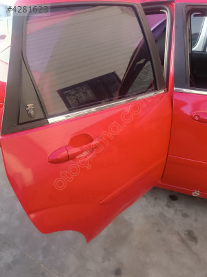 Ford focus 1 sağ arka kapı