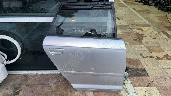 AUDİ A3 SAĞ ARKA KAPI HEÇBEK