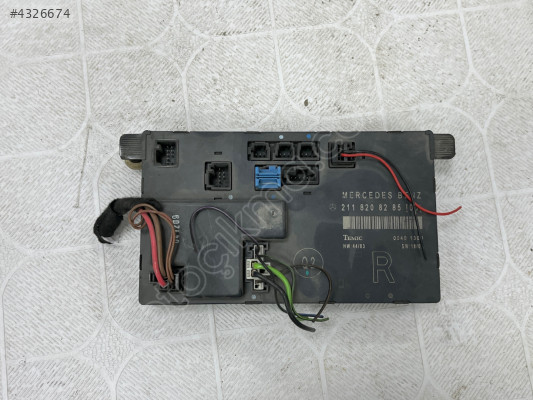 Mercedes E Serisi W211 Sağ Ön Kapı Modülü 2118208285