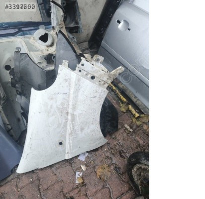 Renault trafik sağ ön çamurluk 2003 -2008 model