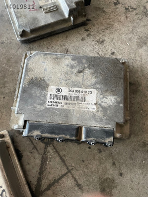 Skoda octavia 1.6 motor beyni 06A0906019CQ