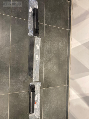 BMW F20 F30 F32 F36 RADYATÖR BAKALİTİ ÜST 17117600543 SY