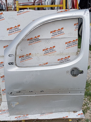 Doblo 1/2 çıkmaz sol ön kapı