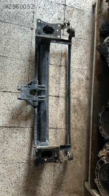 2015-2019 WV PASSAT B8 ÖN TAMPON DEMİRİ ORJ ÇIKMA