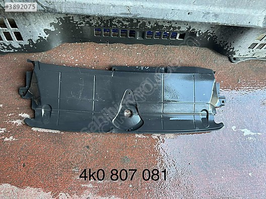 Audi a6 ön panel üst braketi çıkma ORJİNAL 4k0 807 081
