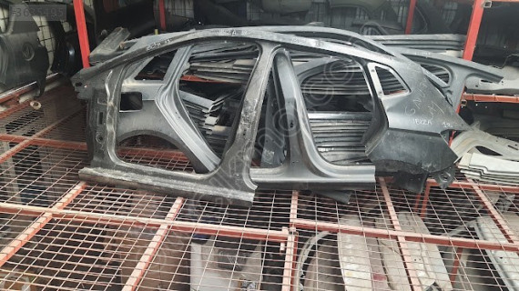 SEAT IBİZA 2017 2024 SOL yan duvar sacı sefalılar oto cıkma