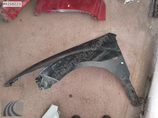 MAZDA 6 2010 ÇIKMA HAFİF HASARLI SOL ÖN ÇAMURLUK