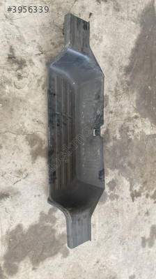 Toyota Hilux arka tampon basamağı