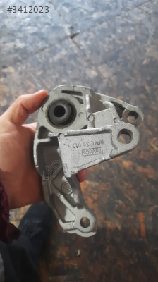 Mazda 3 Şanzıman Alt Ayağı