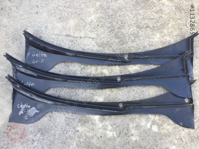VOLKSWAGEN JETTA ÇIKMA ORJİNAL CAM ÖNÜ IZGARASI 1K5819415A