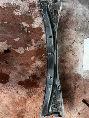 Renault Kango ön cam ızgarası 99-2002