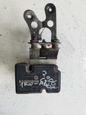 Audi A3 1K0907379AQ  Çıkma ABS Beyni