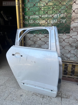 Peugeot 3008 Sağ Arka Kapı Orijinal