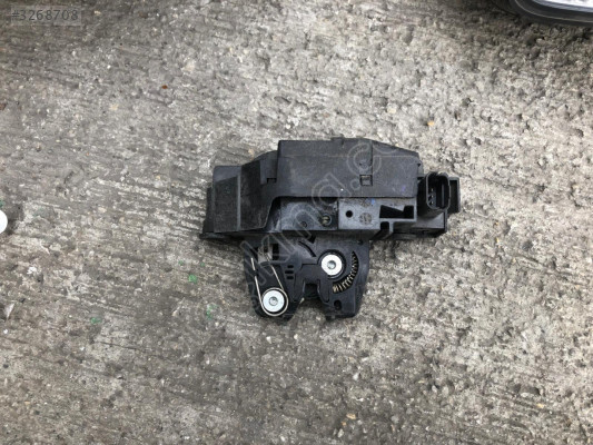 OPEL CORSA F BAGAJ KAPAĞI KİLİDİ 9816195380
