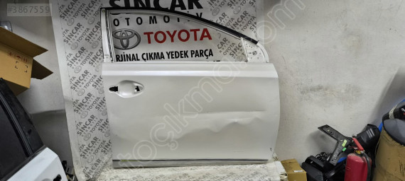 TOYOTA AURİS 2013 2018 SAĞ ÖN KAPI ÇIKMA ORJİNAL