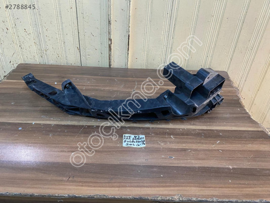AUDİ A3 SOL FAR BRAKETİ ORJİNAL ÇIKMA 2012-2016 8U0805607A