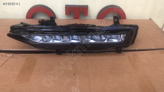 SKODA SUPERB SAĞ SİS FARI SIFIR İTHAL 3V5941700 ÇAĞRI OTO MASLAK