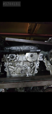 1.8 Toyota Hybrid silindir kapağı