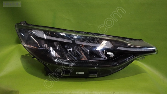 Ford custom sağ far 2024 çıkma