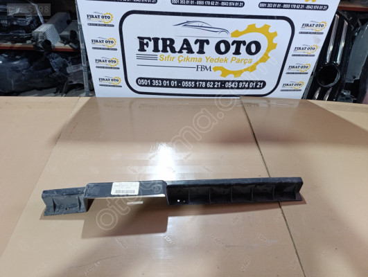 2S61 17912 FORD FİESTA 02- ARKA TAMPON TUTUCU ÜST