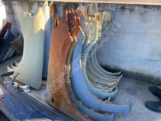 TOYOTA HİLUX SAĞ ÖN ÇAMURLUK 2005-2011 MODEL