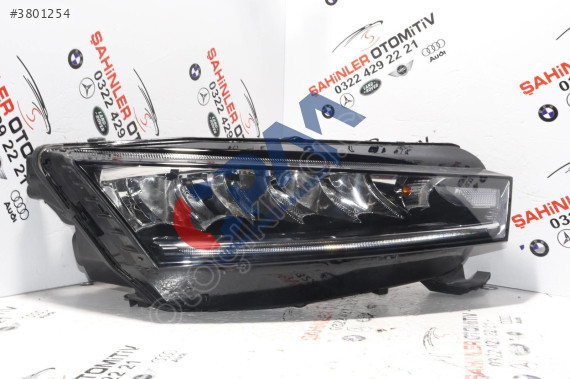SKODA OCTAVİA SAĞ ÖN FAR 5E4941016