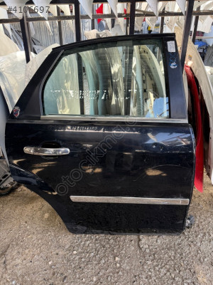 Ford Focus 2 sağ arka kapı dolu 2006+2008