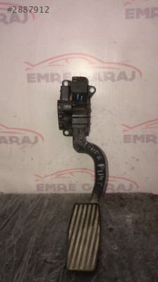 55702020 Fiat Punto Linea 500L Gaz Pedalı