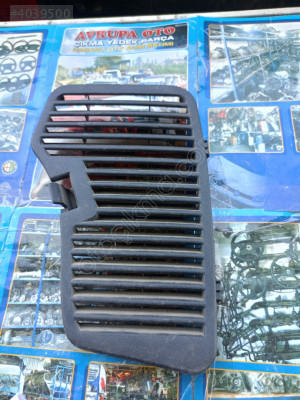 Opel Astra G hecbek sağ arka stop kapağı