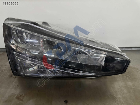 SKODA SCALA SAĞ ÖN FAR
