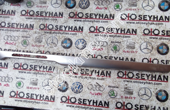 3G1853262 Passat b8  göğüs çıtası