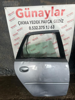 OPEL MERİVA SAĞ ARKA KAPI