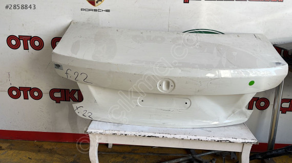 F22 1 sedan bagaj kapağı