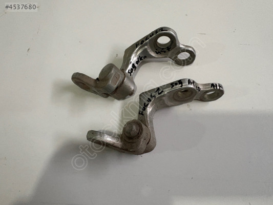 FORD FOCUS SAĞ ARKA KAPI MENTEŞELERİ TAKIM