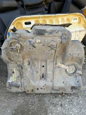 Volvo s60 çıkma yakıt deposu