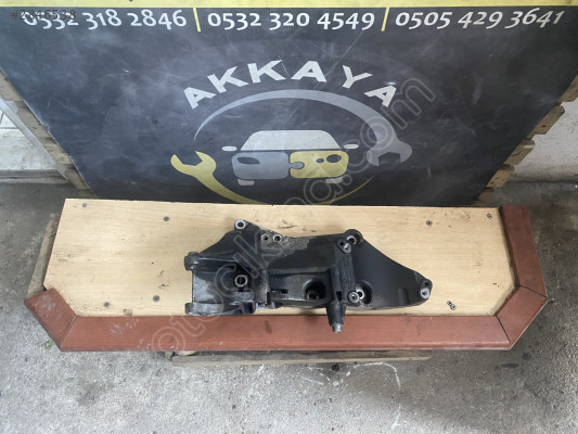 8200115762 Volvo S40 1.9 Dizel Klima Bağlantı Braketi Çıkma