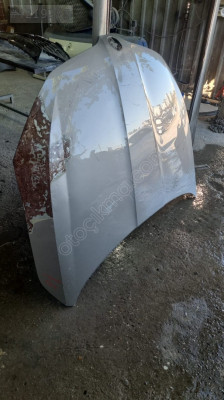 Skoda ovtavia 2017 model ön motor kaputu