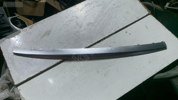 8E5807443D AUDİ A4 ARKA TAMPON ÜST KROM ÇITASI 2005-2008